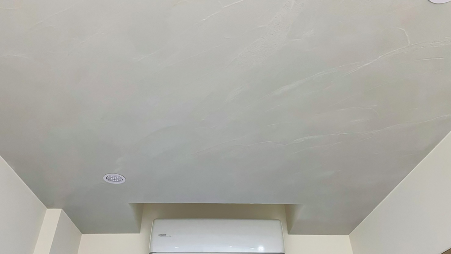 LINE_ALBUM_220511_0r_1920px.jpg